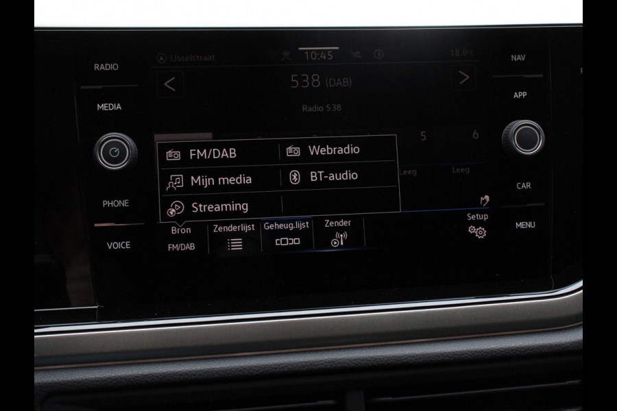 Volkswagen Polo 1.0 TSI Move | DEMO ! | Navigatie App Connect / Android Auto / Apple Carplay Climate Control Parkeer sensoren Lichtmetalen Velgen Dab Digitale Cockpit
