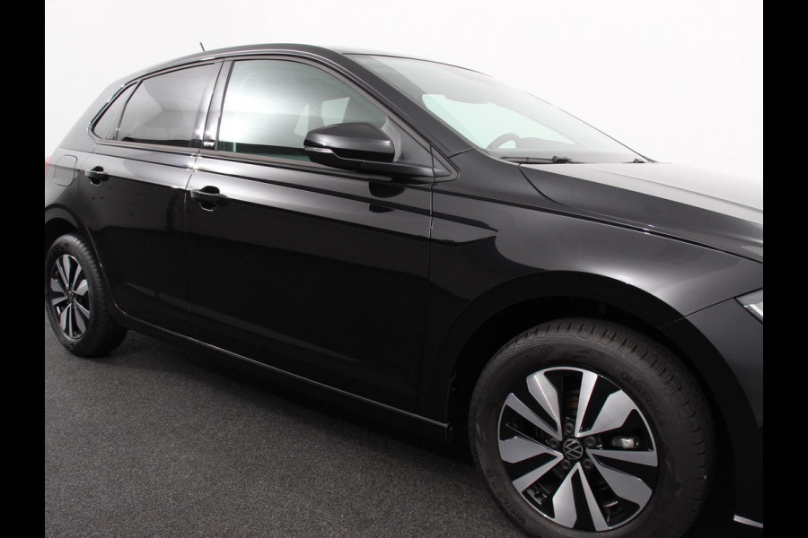 Volkswagen Polo 1.0 TSI Move | DEMO ! | Navigatie App Connect / Android Auto / Apple Carplay Climate Control Parkeer sensoren Lichtmetalen Velgen Dab Digitale Cockpit