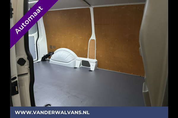 Volkswagen Transporter 2.0 TDI 150pk Automaat L2H1 Euro6 Airco | 2500kg Trekhaak | Velgen | Navigatie | Apple Carplay android auto, cruisecontrol, parkeersensoren