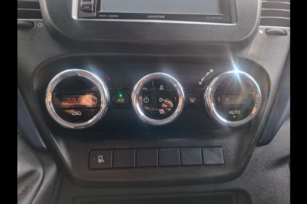 Iveco Daily 3.0I CNG EURO-6 375 35S14N Automaat HIAB Kraan Laadbak 3-Persoons Ecc Trekhaak Camera Blue power Alpine 2-Din Infotainment Sys. Bluetooth Opbergkasten Betonplex Vloer Compressed Natural Gas (CNG) Voertuig 1e Eigenaar Euro 6