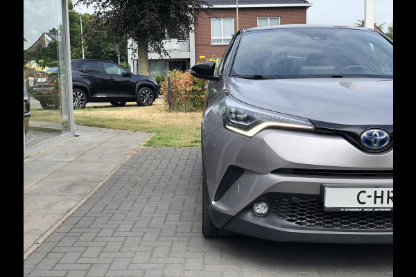 Toyota C-HR 1.8 Hybrid Style Bi-Tone | Trekhaak, JBL, LED Pakket, Navigatie, Dodehoekherkenning, Parkeersensoren, Stoel + Stuurverwarming
