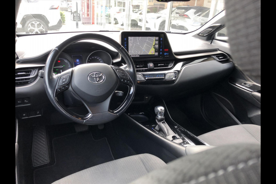 Toyota C-HR 1.8 Hybrid Style Bi-Tone | Trekhaak, JBL, LED Pakket, Navigatie, Dodehoekherkenning, Parkeersensoren, Stoel + Stuurverwarming