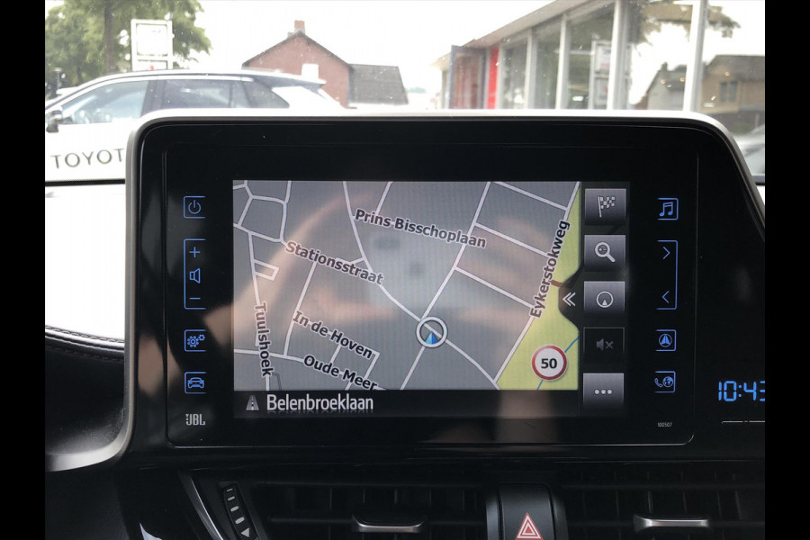 Toyota C-HR 1.8 Hybrid Style Bi-Tone | Trekhaak, JBL, LED Pakket, Navigatie, Dodehoekherkenning, Parkeersensoren, Stoel + Stuurverwarming