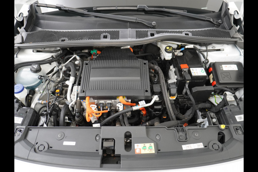 Opel CORSA-E 50kWh Autom. Apple Carplay Android Auto Warmtepomp Navi* Ecc Cruise Control DAB Keyless Edition Rijstrooksensor Isofix Regen-Lichtsensor Bluetooth Verkeersbord detectie Connected services Nieuwprijs €30.797,-
