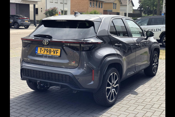 Toyota Yaris Cross 1.5 Hybrid GR Sport | Trekhaak, Parkeersensoren, Half Leer, Elektrische achterklep, Smart Connect, Stoelverwarming