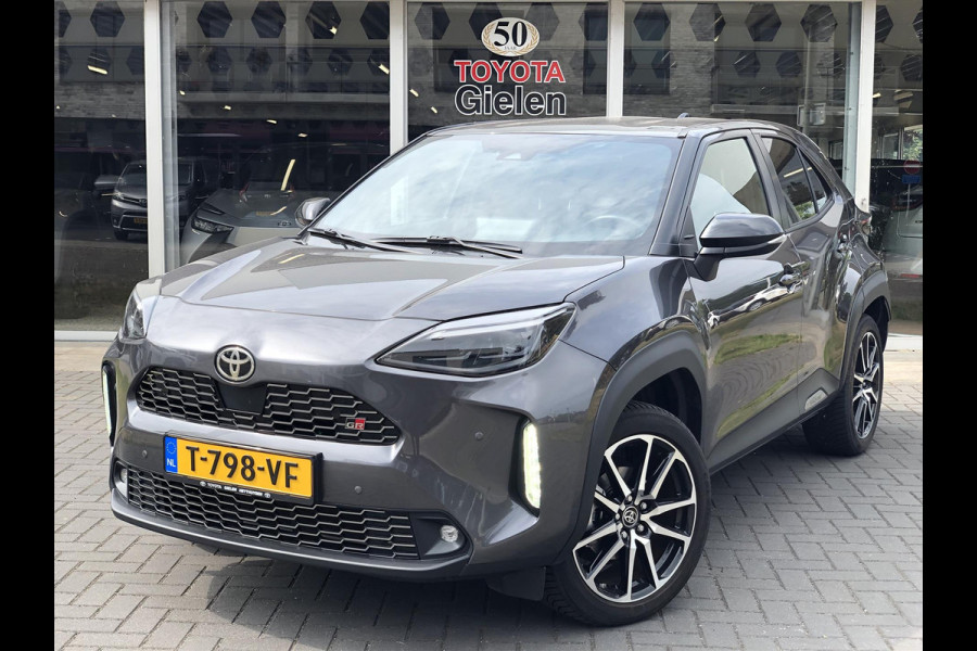 Toyota Yaris Cross 1.5 Hybrid GR Sport | Trekhaak, Parkeersensoren, Half Leer, Elektrische achterklep, Smart Connect, Stoelverwarming