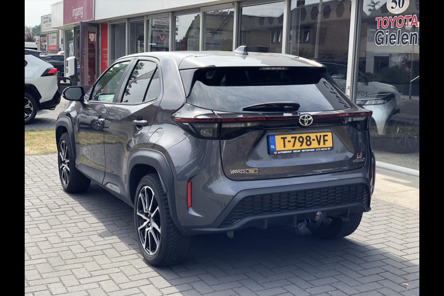 Toyota Yaris Cross 1.5 Hybrid GR Sport | Trekhaak, Parkeersensoren, Half Leer, Elektrische achterklep, Smart Connect, Stoelverwarming