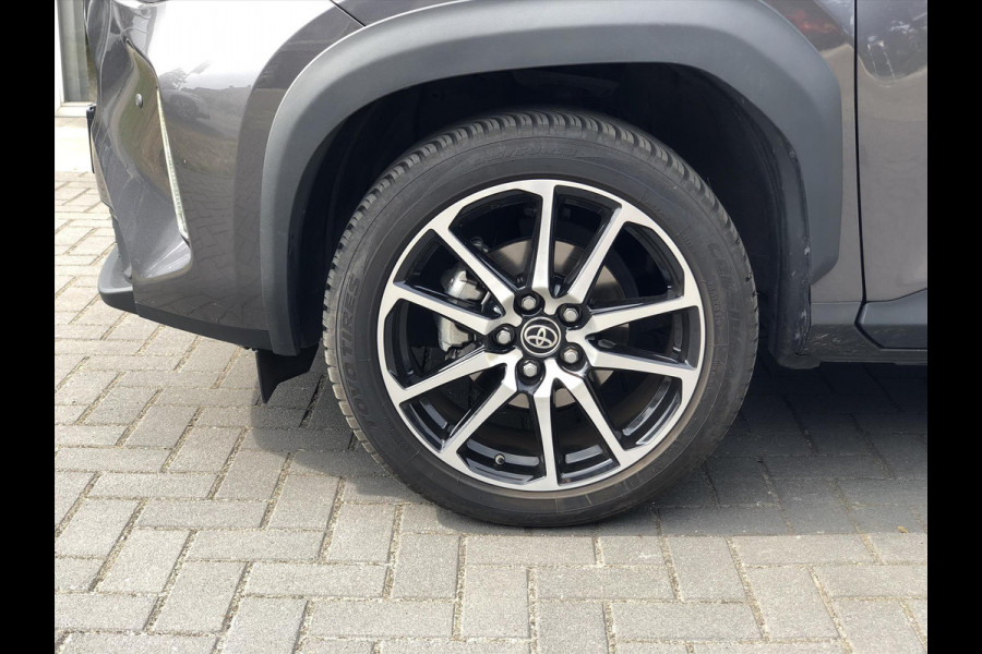 Toyota Yaris Cross 1.5 Hybrid GR Sport | Trekhaak, Parkeersensoren, Half Leer, Elektrische achterklep, Smart Connect, Stoelverwarming