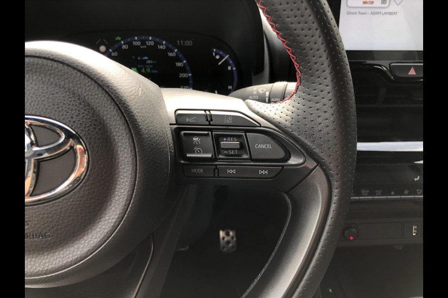 Toyota Yaris Cross 1.5 Hybrid GR Sport | Trekhaak, Parkeersensoren, Half Leer, Elektrische achterklep, Smart Connect, Stoelverwarming