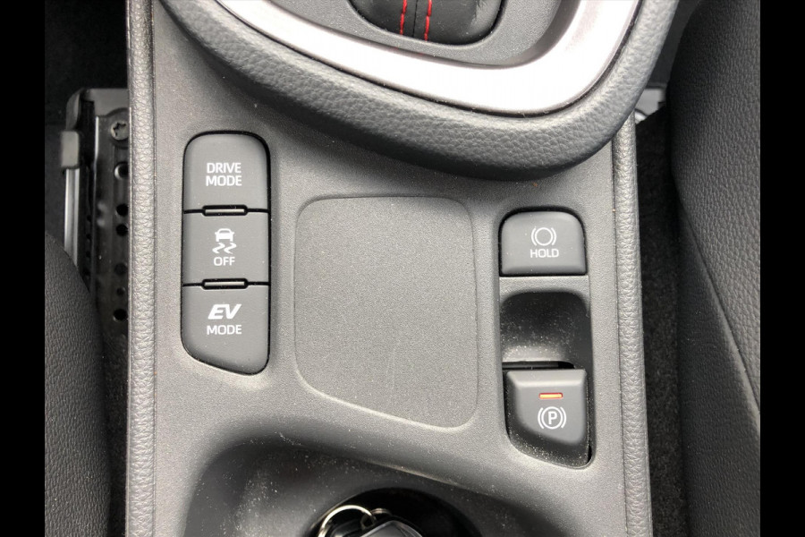 Toyota Yaris Cross 1.5 Hybrid GR Sport | Trekhaak, Parkeersensoren, Half Leer, Elektrische achterklep, Smart Connect, Stoelverwarming
