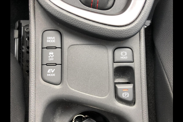 Toyota Yaris Cross 1.5 Hybrid GR Sport | Trekhaak, Parkeersensoren, Half Leer, Elektrische achterklep, Smart Connect, Stoelverwarming