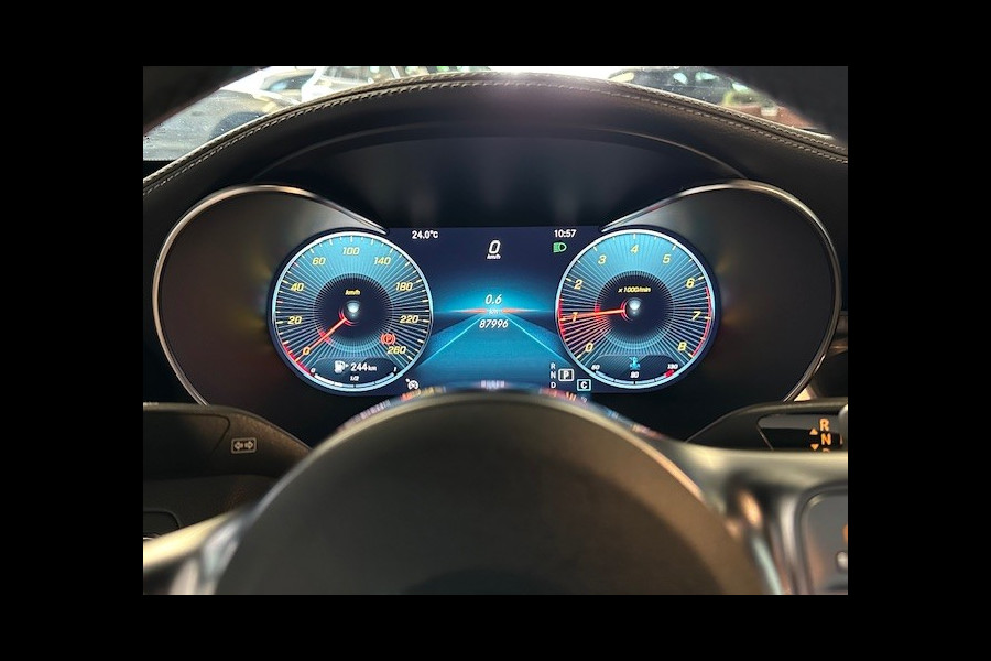 Mercedes-Benz C-Klasse Coupé 180 Face Lift AMG STYLING-CAMERA-DIGI DASH-COMPLEET