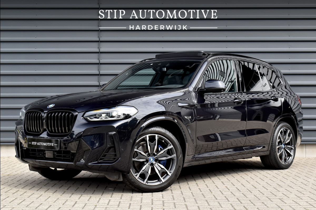 BMW X3 xDrive30e M Sport | Panoramadak | ACC | 20'' Velgen | Gesture Control | Lederen Bekleding | BMW X3 xDrive30e M Sport | Panoramadak | ACC | 20'' Velgen | Gesture Control | Lederen Bekleding |