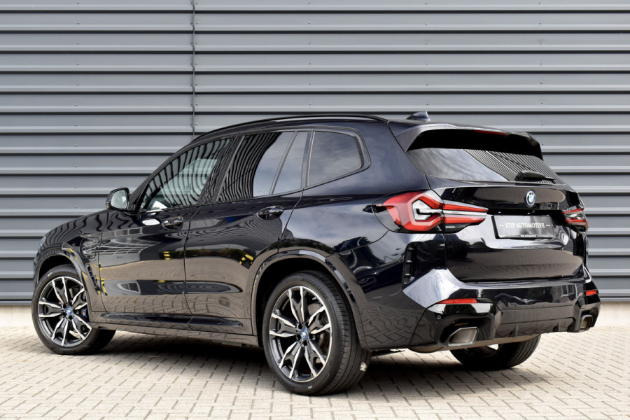 BMW X3 xDrive30e M Sport | Panoramadak | ACC | 20'' Velgen | Gesture Control | Lederen Bekleding |