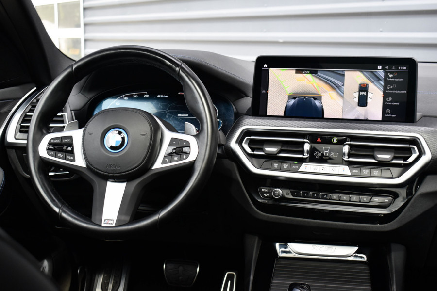 BMW X3 xDrive30e M Sport | Panoramadak | ACC | 20'' Velgen | Gesture Control | Lederen Bekleding |