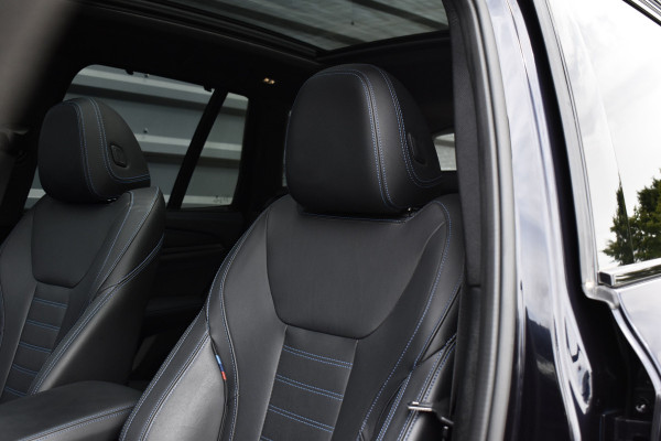 BMW X3 xDrive30e M Sport | Panoramadak | ACC | 20'' Velgen | Gesture Control | Lederen Bekleding |