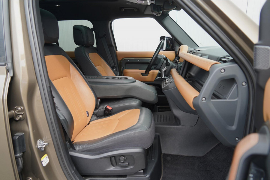 Land Rover Defender 110 3.0 P400 110 X 8-pers. / Milltek / Head-Up / Stoelkoeling / Pano / Trekhaak / Clearsight / Full Options!