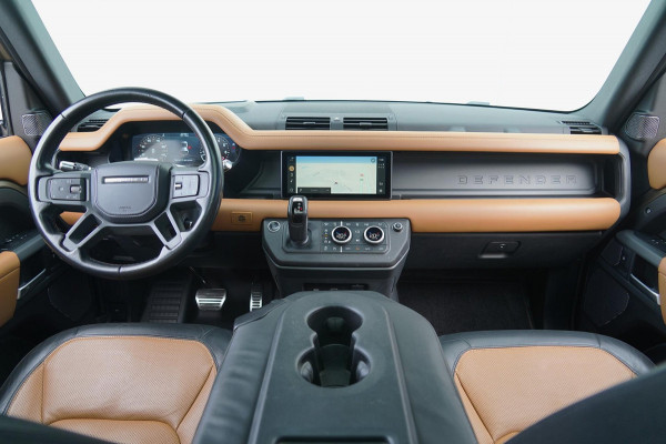 Land Rover Defender 110 3.0 P400 110 X 8-pers. / Milltek / Head-Up / Stoelkoeling / Pano / Trekhaak / Clearsight / Full Options!
