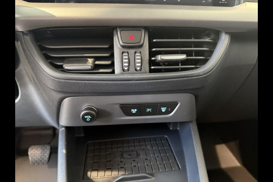 Ford E-Transit Courier Limited 44 kWh 136pk | Ford Voorraad | Driver Assistance Pack | Laadvloerbescherming | Trekhaak | LED Laadruimteverlichting