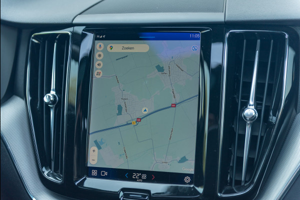 Volvo XC60 T6 Aut. LongRange R-Design Leder Parkeercamera 350pk