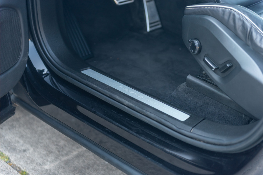 Volvo XC60 T6 Aut. LongRange R-Design Leder Parkeercamera 350pk