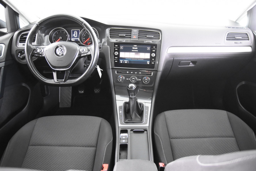 Volkswagen Golf 1.0 TSI Comfortline *Navigatie*Airco*Carplay*