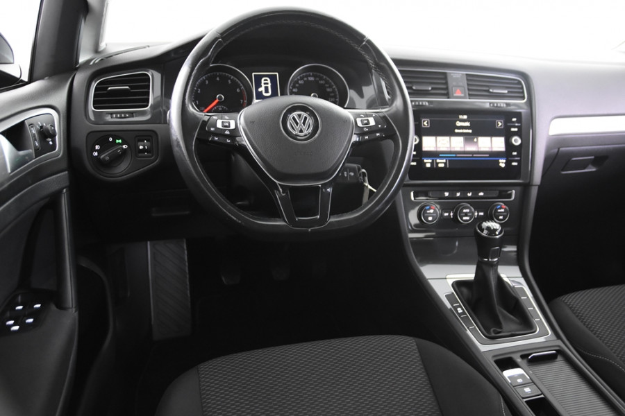 Volkswagen Golf 1.0 TSI Comfortline *Navigatie*Airco*Carplay*