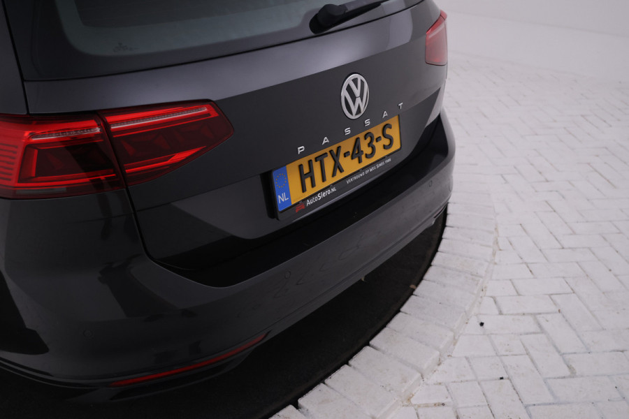 Volkswagen Passat Variant 1.6 TDI Comfort Business automaat, Navigatie, Trekhaak,