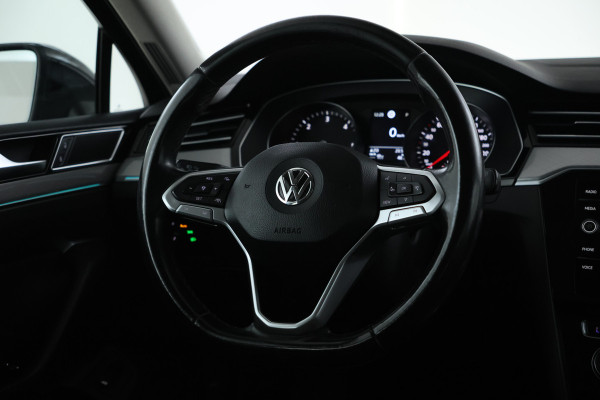 Volkswagen Passat Variant 1.6 TDI Comfort Business automaat, Navigatie, Trekhaak,
