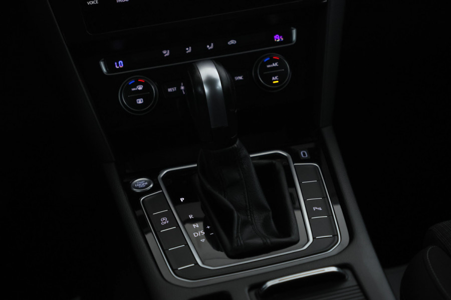 Volkswagen Passat Variant 1.6 TDI Comfort Business automaat, Navigatie, Trekhaak,