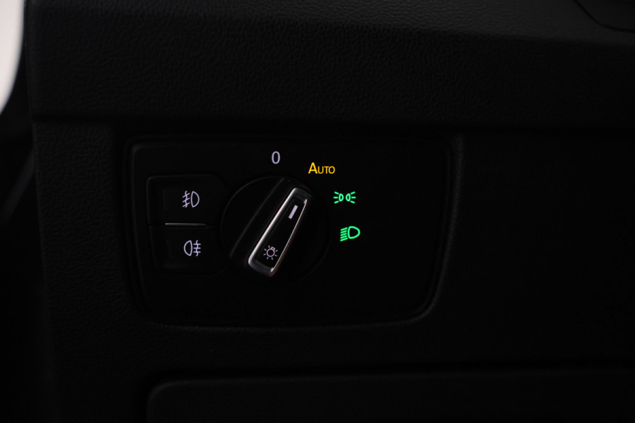 Volkswagen Passat Variant 1.6 TDI Comfort Business automaat, Navigatie, Trekhaak,