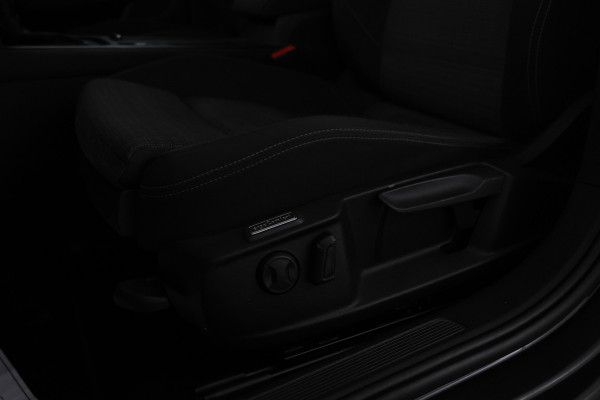 Volkswagen Passat Variant 1.6 TDI Comfort Business automaat, Navigatie, Trekhaak,