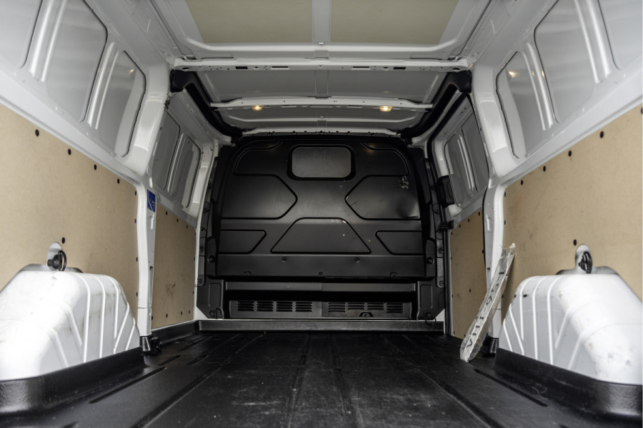Ford Transit Custom 300 TDCI | L2H1 | LED | Omvormer | Cruise | Airco | PDC | Euro 6