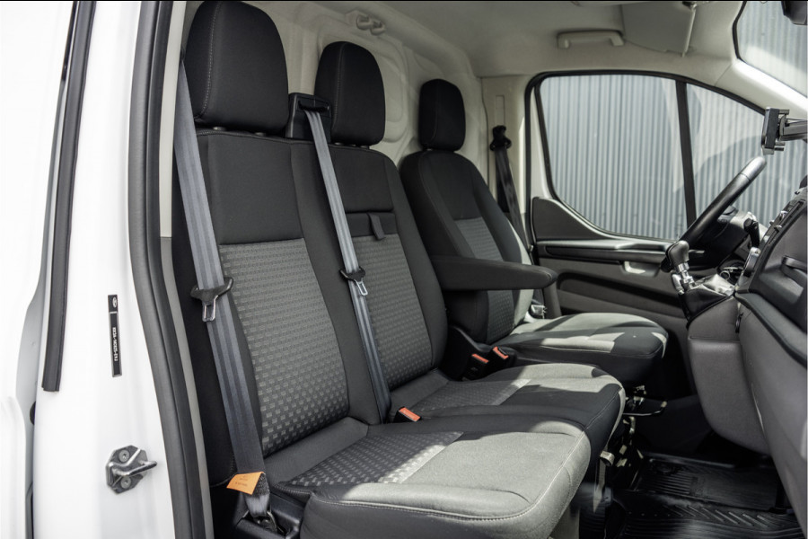 Ford Transit Custom 300 TDCI | L2H1 | LED | Omvormer | Cruise | Airco | PDC | Euro 6
