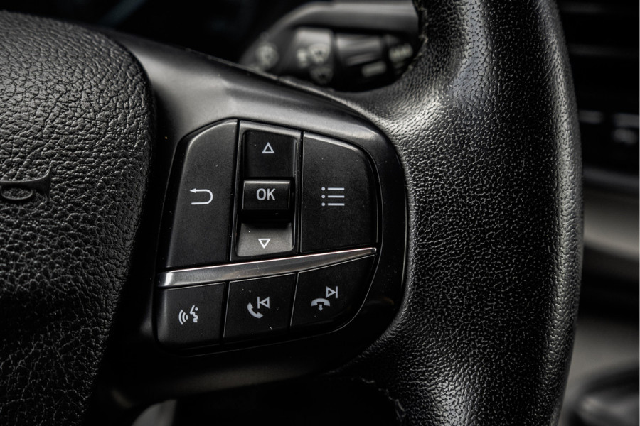 Ford Transit Custom 300 TDCI | L2H1 | LED | Omvormer | Cruise | Airco | PDC | Euro 6
