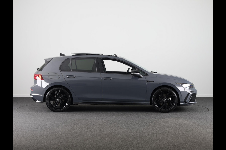 Volkswagen Golf 1.5 eTSI R-Line DSG (Automaat) | Verlengde garantie | Panorama dak | Harman Kardon | Head Up Display | Matrix koplampen | Standkachel |
