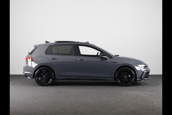 Volkswagen Golf 1.5 eTSI R-Line DSG (Automaat) | Verlengde garantie | Panorama dak | Harman Kardon | Head Up Display | Matrix koplampen | Standkachel |