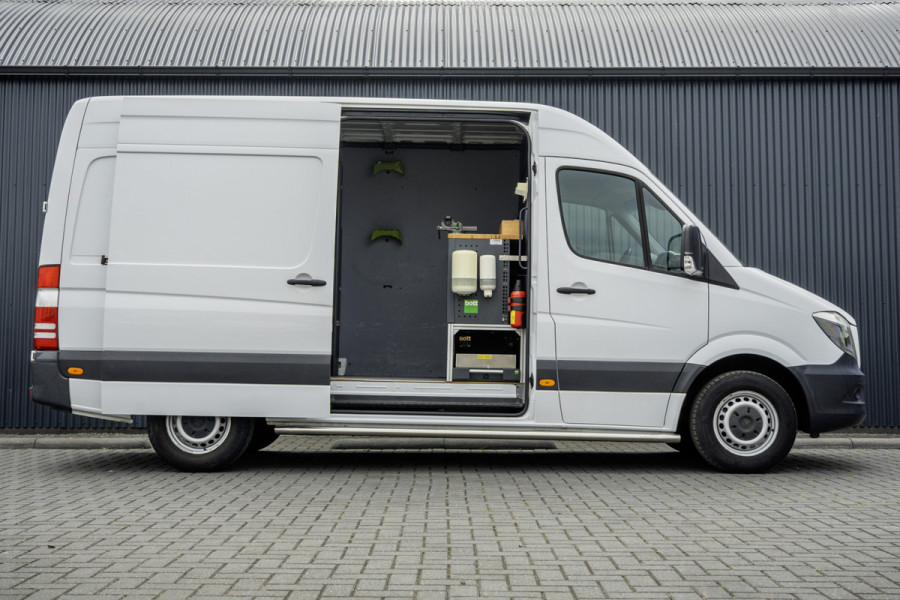 Mercedes-Benz Sprinter 311 CDI L2H2 | Camera | Inrichting | Omvormer | Oprijplaat | Airco | Euro 6