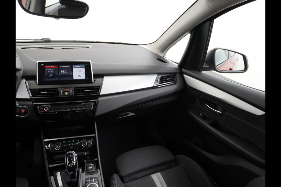 BMW 2 Serie Active Tourer 218i Executive Edition ORIG. NL. NAP KM. | HEAD UP | RIJKLAAR INCL. 12 MND. BOVAGGARANTIE