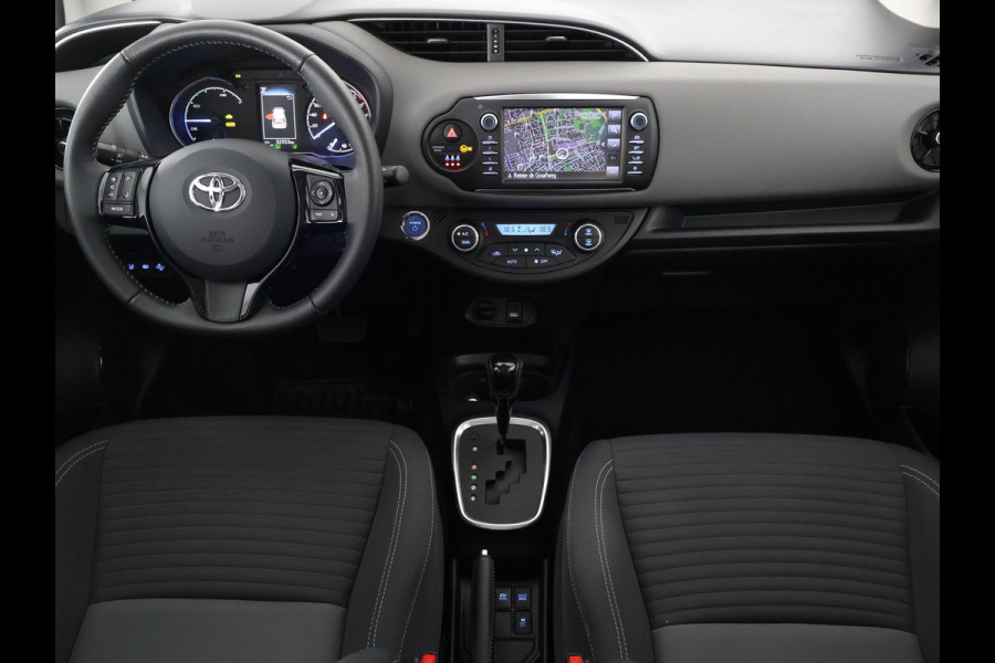 Toyota Yaris 1.5 Hybrid Dynamic Pack | Navigatie | Camera | Dealer onderhouden | Garantie tot 02-2030
