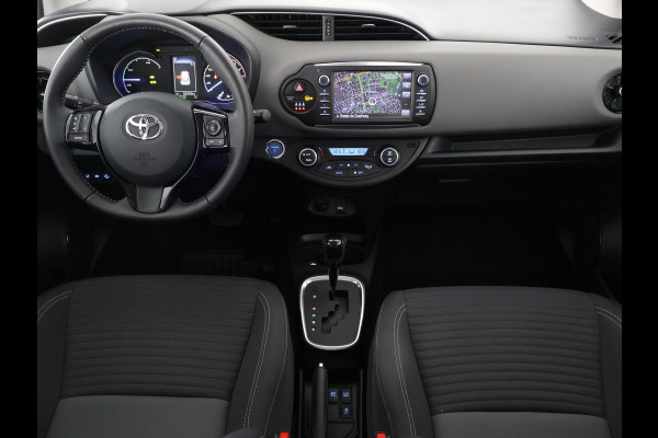 Toyota Yaris 1.5 Hybrid Dynamic Pack | Navigatie | Camera | Dealer onderhouden | Garantie tot 02-2030