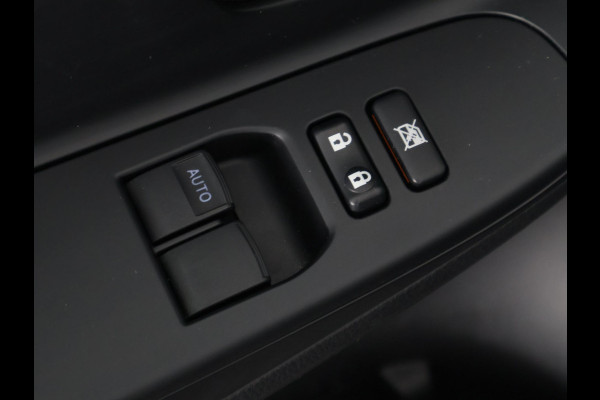 Toyota Yaris 1.5 Hybrid Dynamic Pack | Navigatie | Camera | Dealer onderhouden | Garantie tot 02-2030