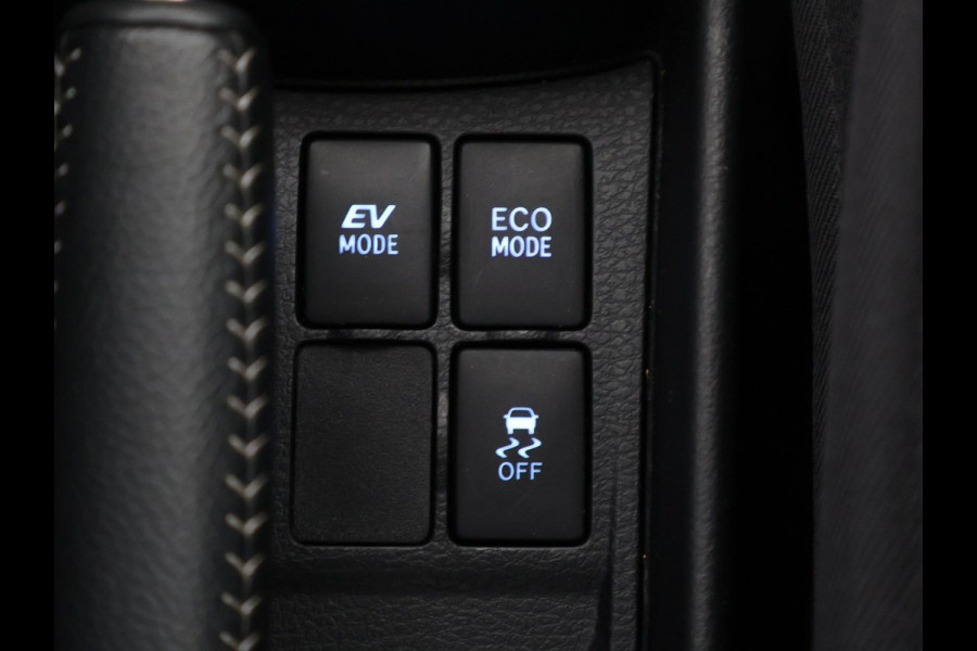 Toyota Yaris 1.5 Hybrid Dynamic Pack | Navigatie | Camera | Dealer onderhouden | Garantie tot 02-2030