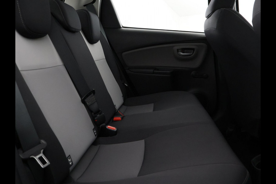 Toyota Yaris 1.5 Hybrid Dynamic Pack | Navigatie | Camera | Dealer onderhouden | Garantie tot 02-2030