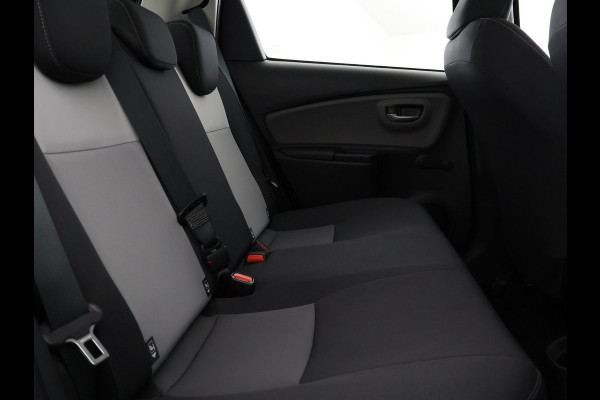 Toyota Yaris 1.5 Hybrid Dynamic Pack | Navigatie | Camera | Dealer onderhouden | Garantie tot 02-2030