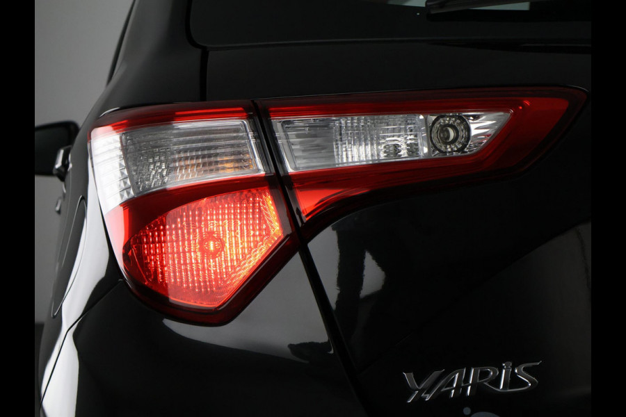 Toyota Yaris 1.5 Hybrid Dynamic Pack | Navigatie | Camera | Dealer onderhouden | Garantie tot 02-2030