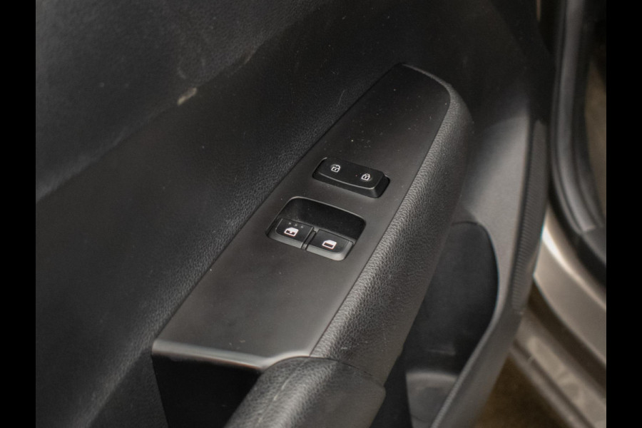 Kia Picanto 1.0 CVVT EconomyLine Sport (AIRCO,BLUETOOTH,SPORTSTOELEN,CLIMATE,NIEUWE APK,NETTE STAAT)