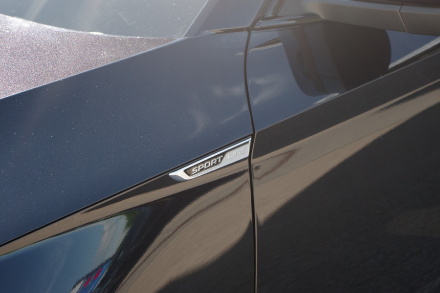 Škoda Superb Combi 1.4 TSI iV Sportline Business 218 PK PHEV, Panoramadak, Trekhaak, Winterpakket,