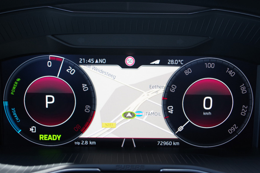 Škoda Superb Combi 1.4 TSI iV Sportline Business 218 PK PHEV, Panoramadak, Trekhaak, Winterpakket,