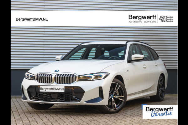 BMW 3 Serie Touring 330e M-Sport - ACC - Trekhaak - Hifi - Stuurwiel verwarmd - Camera